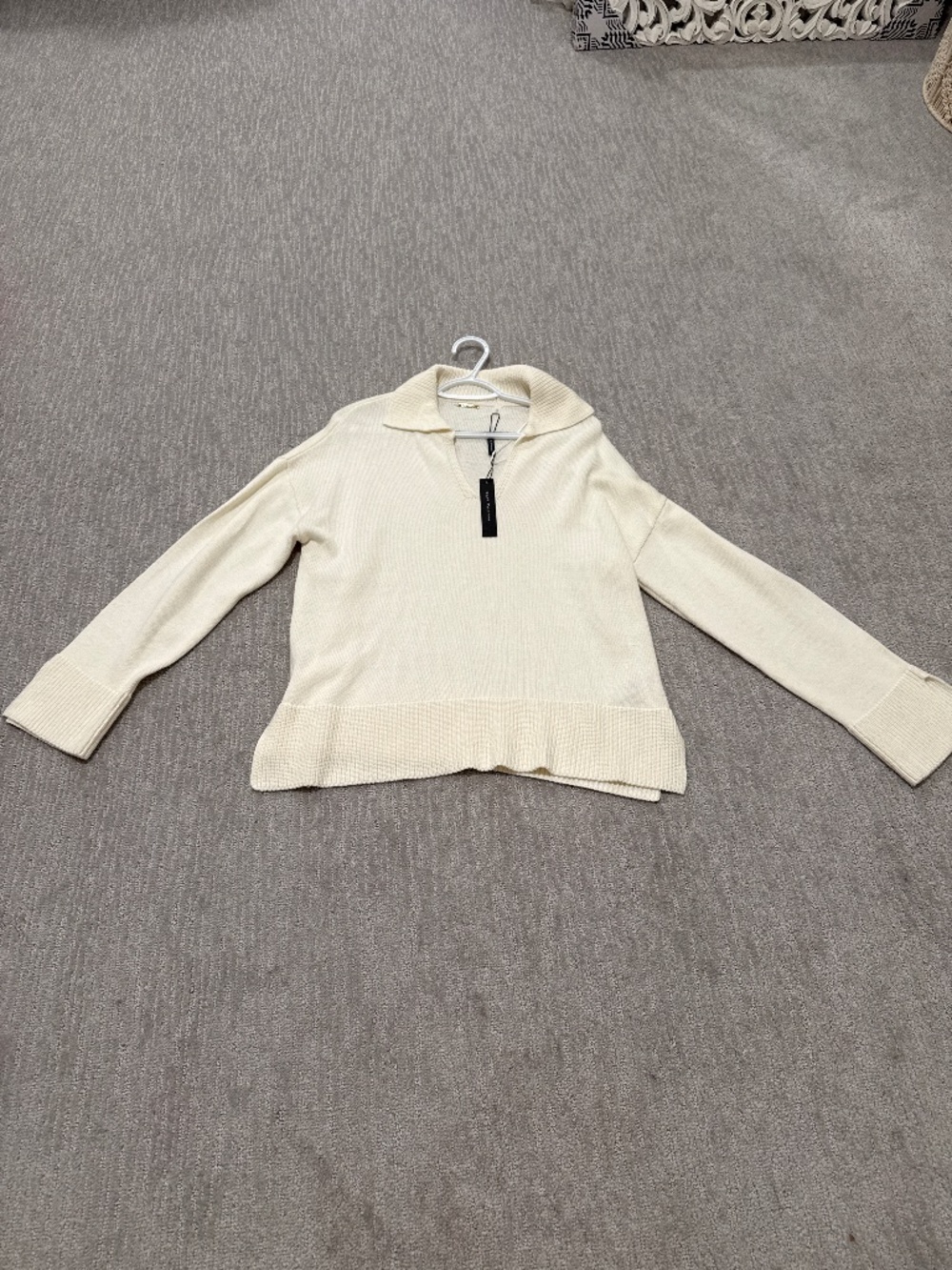 NWT Elie Tahari Sweater